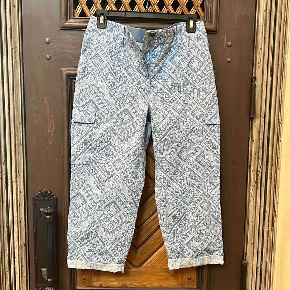 Chicos 0 blue capris